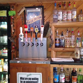 Rustic Pines Pub - Rustic Pines Pub - Hwy 70 - Minocqua WI - Pizza Near Me - Minocqua, Wisconsin