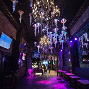 Dive Bar - Interior entrance - Dive Bars Near Me - Sacramento, California