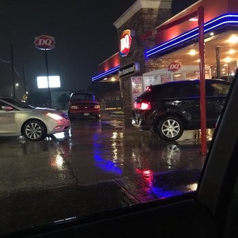 Dairy Queen - All this traffic and they were closing early! - Fast Food Near Me - San Antonio, Texas Dairy Queen - All this traffic and they were closing early! - Fast Food Near Me - San Antonio, Texas