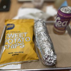 gusto! - West End - Lemon pepper ranch with panko chicken on Flatbread