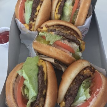 In-N-Out Burger - Fast Food Near Me - Millbrae, California