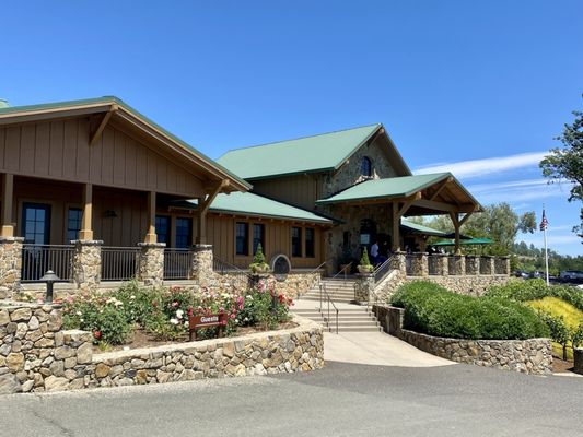 Pride Mountain Vineyards by null