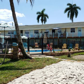Matlacha Waterfront - POOL AND CONDO - Vacation Rentals Near Me - Matlacha, Florida Matlacha Waterfront - POOL AND CONDO - Vacation Rentals Near Me - Matlacha, Florida