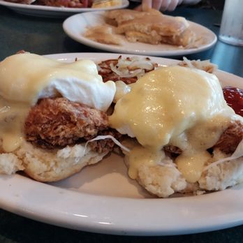 Metro Diner - Perfect breakfast. Fried chicken on biscuit benedict - American Near Me - Birmingham, Alabama