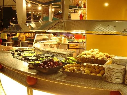 Chef Mickey's by null