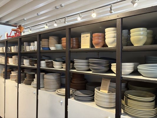 Heath Ceramics by null