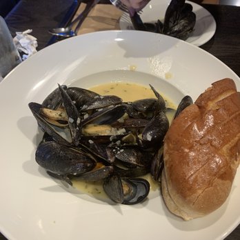 Blowers & Grafton - Mussels fantastic. - Gastropubs Near Me - Calgary, Alberta Blowers & Grafton - Mussels fantastic. - Gastropubs Near Me - Calgary, Alberta