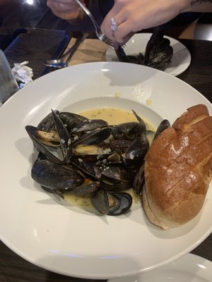 Blowers & Grafton (Mission) by null