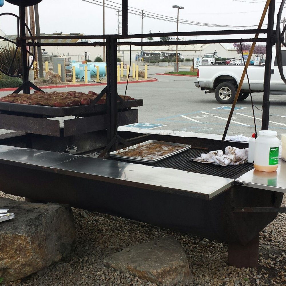 Salinas Valley Truck Stop - Apparently they grill almost every day! On weekends they claim to fill both sides, Tri-tip & chicken, sometimes twice a day & sell out! - Gas Stations Near Me - Salinas, California Salinas Valley Truck Stop - Apparently they grill almost every day! On weekends they claim to fill both sides, Tri-tip & chicken, sometimes twice a day & sell out! - Gas Stations Near Me - Salinas, California