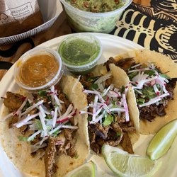 Taqueria El Travieso - (2) Chicken and (1) beef tacos