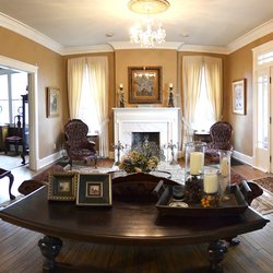 Magnolia House Bed & Breakfast