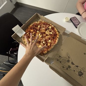 Sexton's Pizza - appropriate pizza to hand ratio - Pizza Near Me - Hilliard, Ohio Sexton's Pizza - appropriate pizza to hand ratio - Pizza Near Me - Hilliard, Ohio