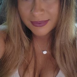 Yesenia Finesse Beauty - Love how my lashes look.