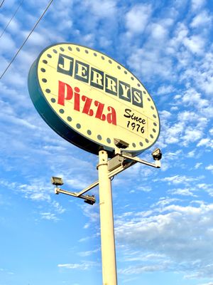 Jerry's Pizza by null