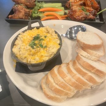 ILLUSIONS RESTAURANT AND BAR - Updated July 2024 - 78 Photos & 27