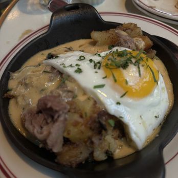 Le Diplomate - Duck sarladaise - Brasseries Near Me - Washington, DC, District of Columbia Le Diplomate - Duck sarladaise - Brasseries Near Me - Washington, DC, District of Columbia