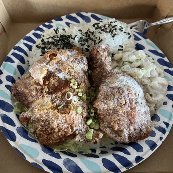 Diamond Head General Store - "Almost famous" fried chicken plate - Hawaiian Near Me - San Bruno, California