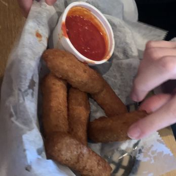 Tiger Tom's Pub - Mozzarella sticks - Sports Bars Near Me - Omaha, Nebraska