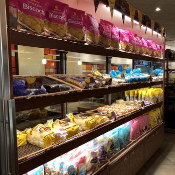 Goldilocks National City - Snacks for sale - Bakeries Near Me - National City, California
