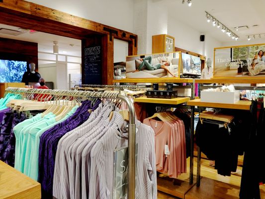 Athleta by null