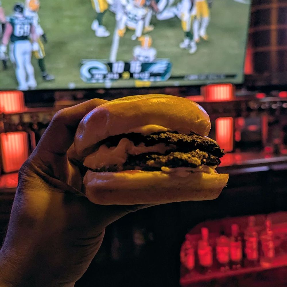 Leroy's Lounge - Sports Bars Near Me - Fenton, Michigan