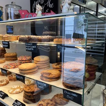 Cindy Lou's Cookies - Desserts Near Me - Miami, Florida