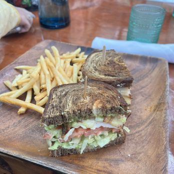 Cafe on 27 - Grilled Chicken Pesto Sandwich - Breakfast & Brunch Near Me - Topanga, California