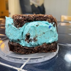 The Baked Bear - Custom Ice Cream Sandwich
