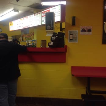 Zel's Roast Beef - Counter and some seating - Fast Food Near Me - Hammond, Indiana