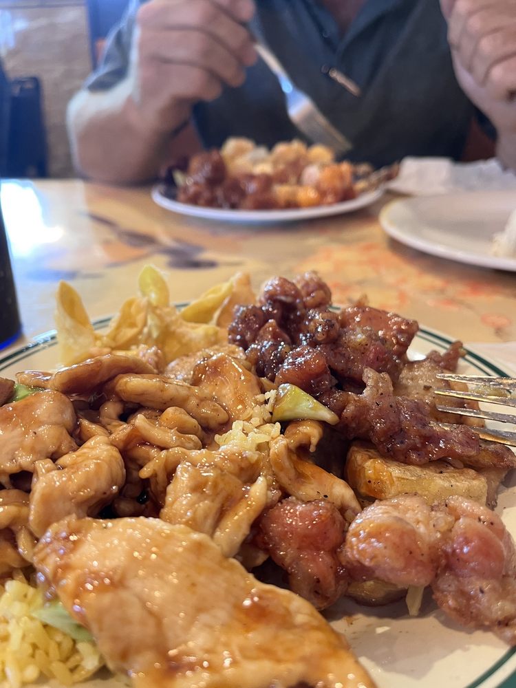CHINA WOK Updated November 2024 24 Reviews 380 Towne Center Dr