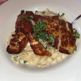 Capurro's - Fettuccine Chicken Alfredo - Seafood Near Me - San Francisco, California