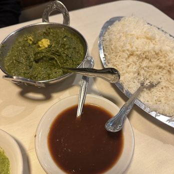 India Palace - Palak Paneer, basmati rice and the sweet sauce I never taste cause I like my sauces spicy - Indian Near Me - Roseville, Minnesota India Palace - Palak Paneer, basmati rice and the sweet sauce I never taste cause I like my sauces spicy - Indian Near Me - Roseville, Minnesota
