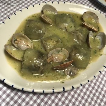 El Pescador - Alcachofas & Almejas - Seafood Near Me - Madrid, M El Pescador - Alcachofas & Almejas - Seafood Near Me - Madrid, M