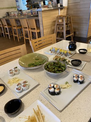 Sushi Maki - Kendall by null