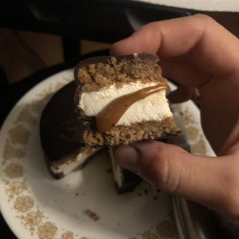 Sugar Rush Marshmallows - Salted caramel s'mores pie - Desserts Near Me - Winter Garden, Florida