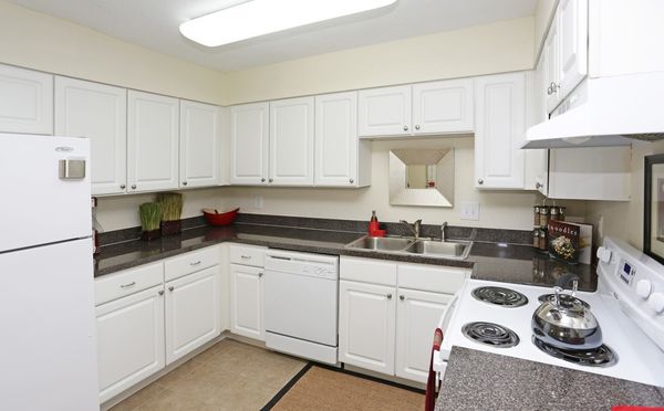 The Lexington by null