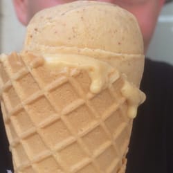 Jean Ourvois - Excellente glace praliné faites maison !!