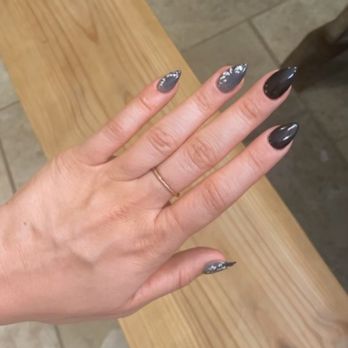 Lavish Nails & Spa - I love this nails . Excellent ! - Nail Salons Near Me - Windermere, Florida