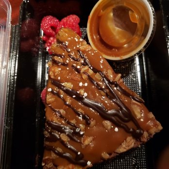 Pappadeaux Seafood Kitchen - Brownie dessert - Seafood Near Me - Phoenix, Arizona Pappadeaux Seafood Kitchen - Brownie dessert - Seafood Near Me - Phoenix, Arizona