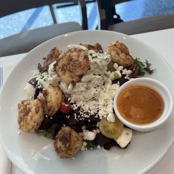 Chapter IV - Salad with grilled shrimp - Southern Near Me - New Orleans, Louisiana Chapter IV - Salad with grilled shrimp - Southern Near Me - New Orleans, Louisiana