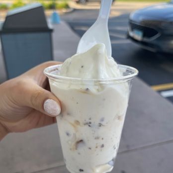 Greg's Frozen Custard - Ice Cream & Frozen Yogurt Near Me - Mundelein, Illinois Greg's Frozen Custard - Ice Cream & Frozen Yogurt Near Me - Mundelein, Illinois