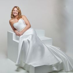 Wedding Gallery - Proudly Mad In USA Bridal Gowns By Wedding Gallery