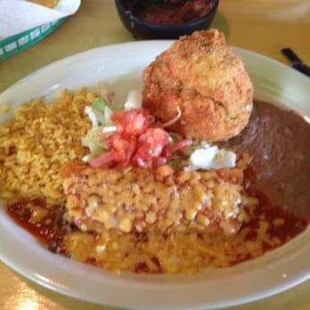 Los Bravos - Chicken Avocado fajita with beef enchilada - Mexican Near Me - Pooler, Georgia