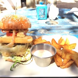 The Booo - The crunchy bacon cheese burger!