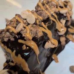 The Dirty Cheesecake - Reese's cup cheesecake