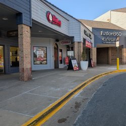 The Red Bird - Entrance