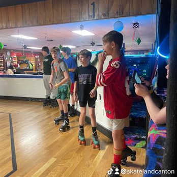 Skateland Canton - Skating Rinks Near Me - Canton, Illinois