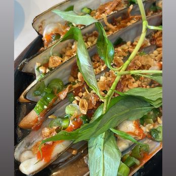 Bien Hen Restaurant - Razor Clams - Seafood Near Me - Westminster, California Bien Hen Restaurant - Razor Clams - Seafood Near Me - Westminster, California