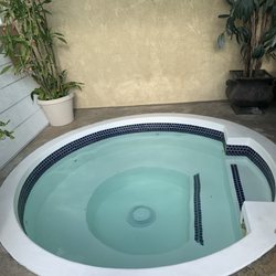 South Bay Pool Fiberglass Restoration - Spa after restoration