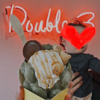 Double Three - Matcha Bubble Waffle Set + Reese + vanilla bean - Ice Cream & Frozen Yogurt Near Me - Kailua, Hawaii